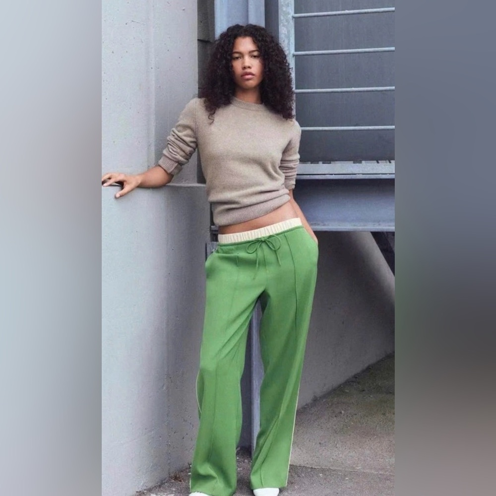 Zara Green Wide Leg Track Pants with a Contrasting Elastic Waistband. Size Small